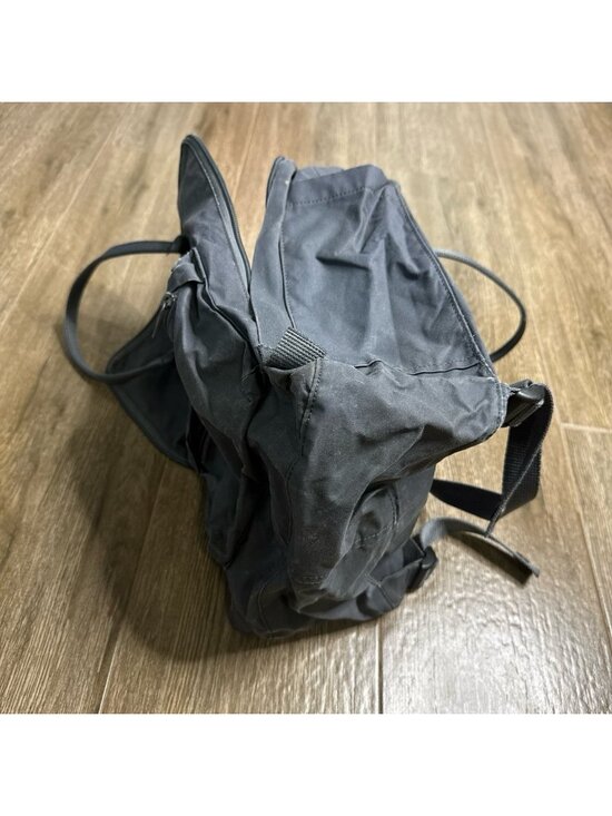 Fjallraven Kanken Backpack Graphite Gray Classic Bag main image 8